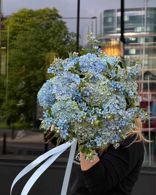 Blue Dancers - Bukieciarnia Mokotowska 41